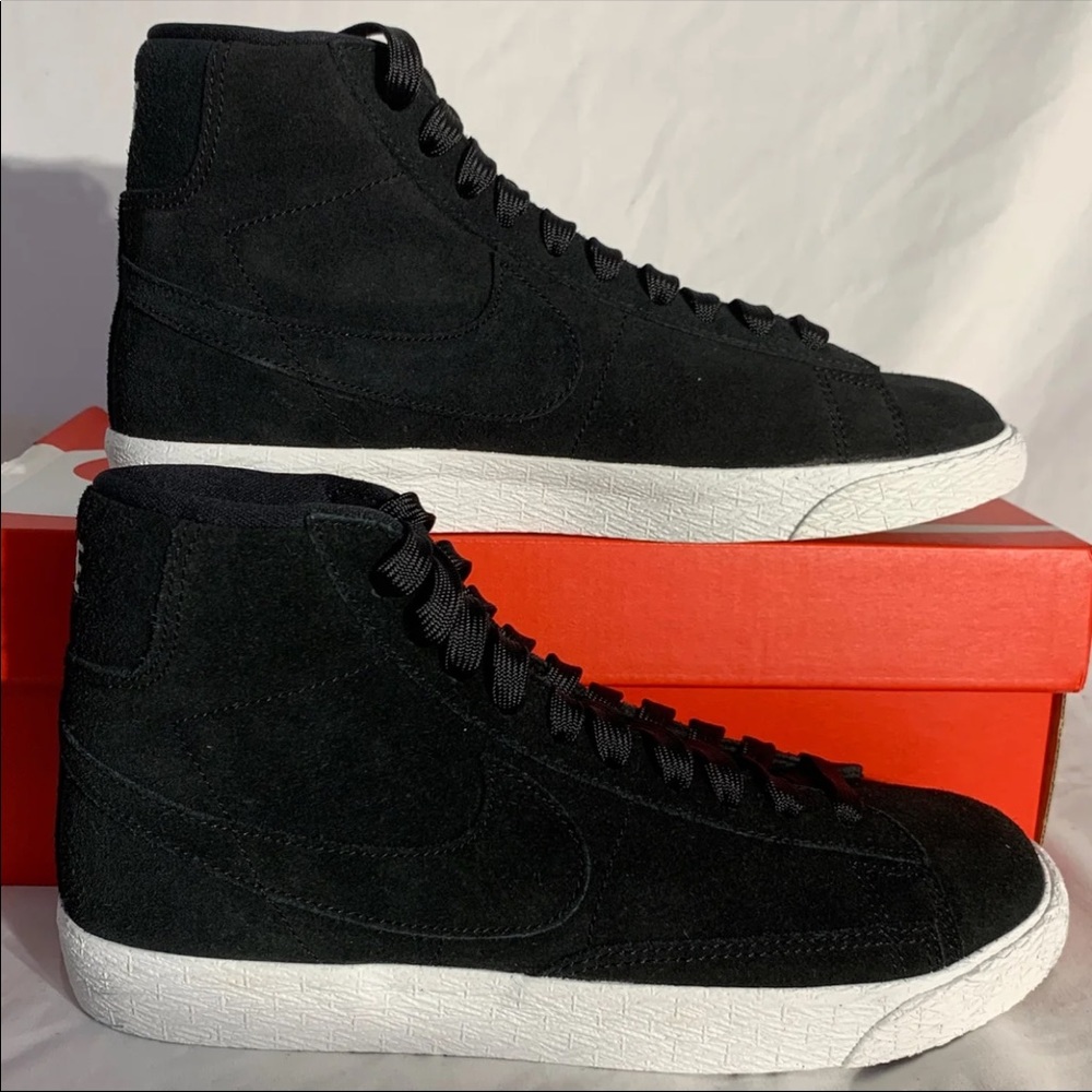 Nike Blazer 77’ Mid Top Shoes White Black Suede Womans New With Box